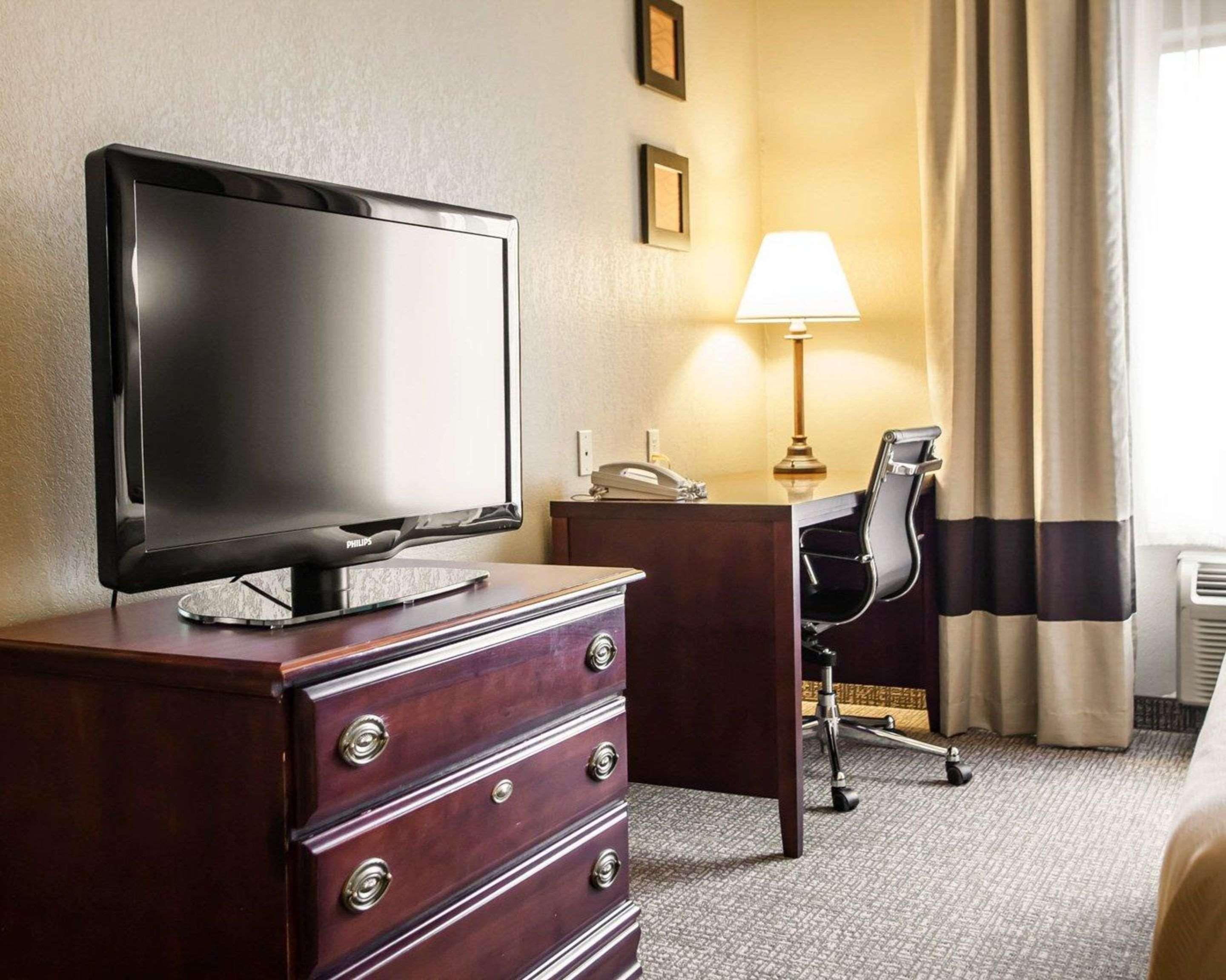 Comfort Inn & Suites St Louis-O'Fallon Buitenkant foto