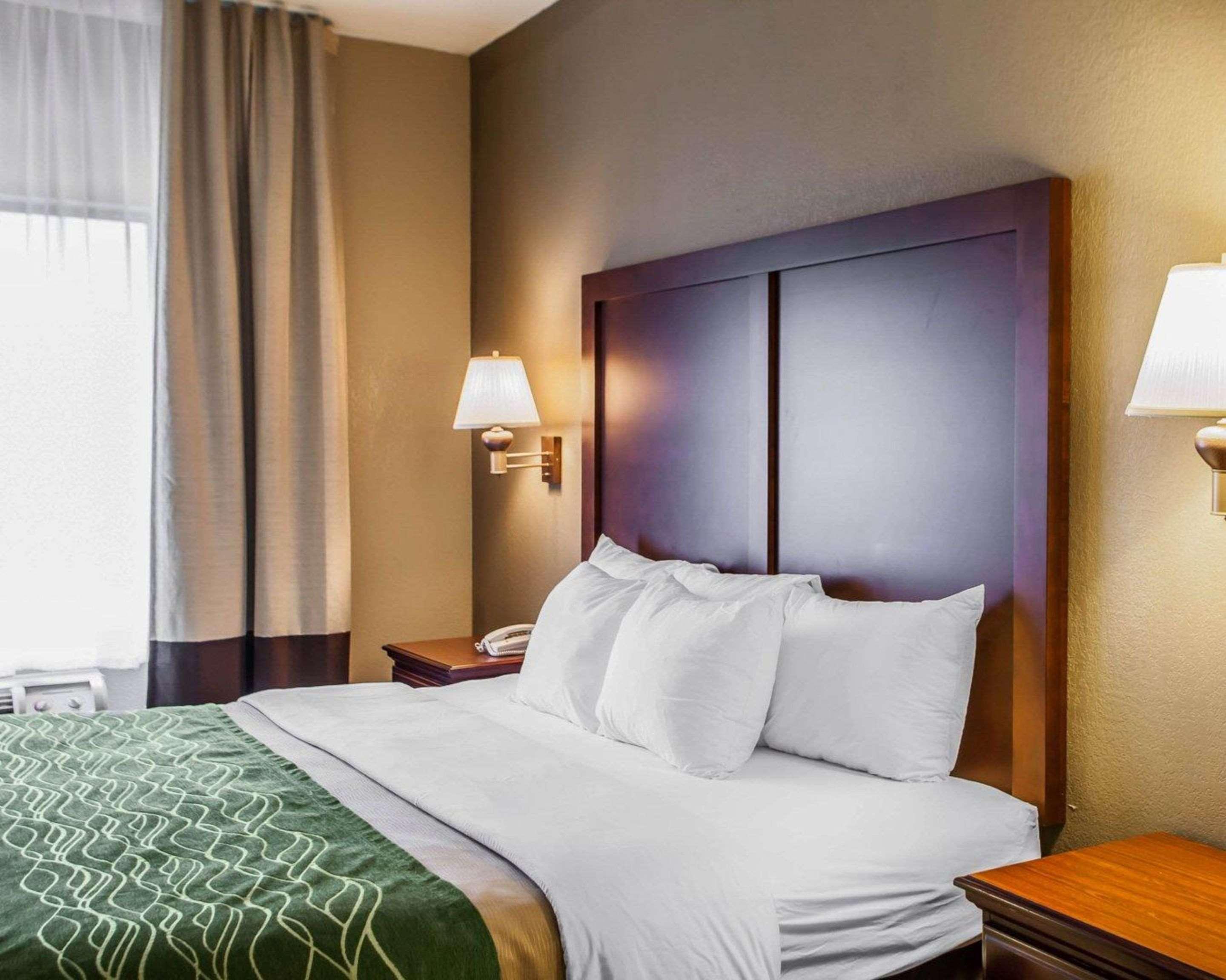 Comfort Inn & Suites St Louis-O'Fallon Buitenkant foto