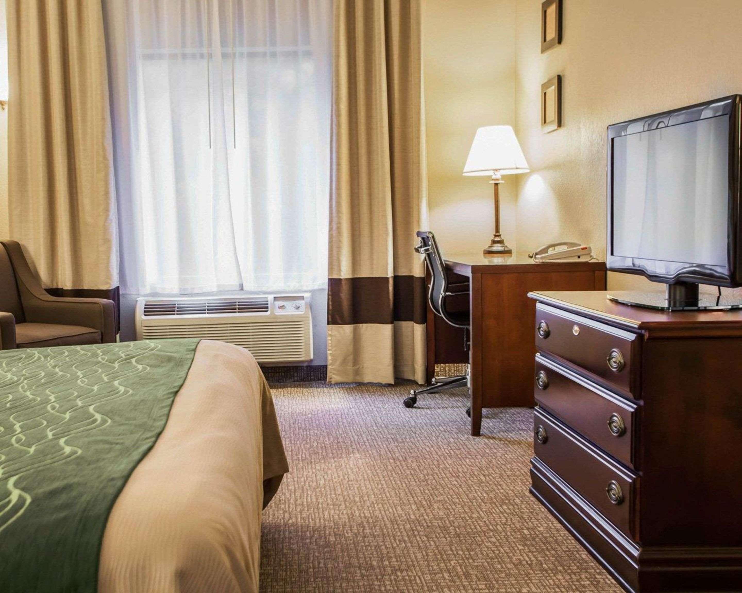 Comfort Inn & Suites St Louis-O'Fallon Buitenkant foto