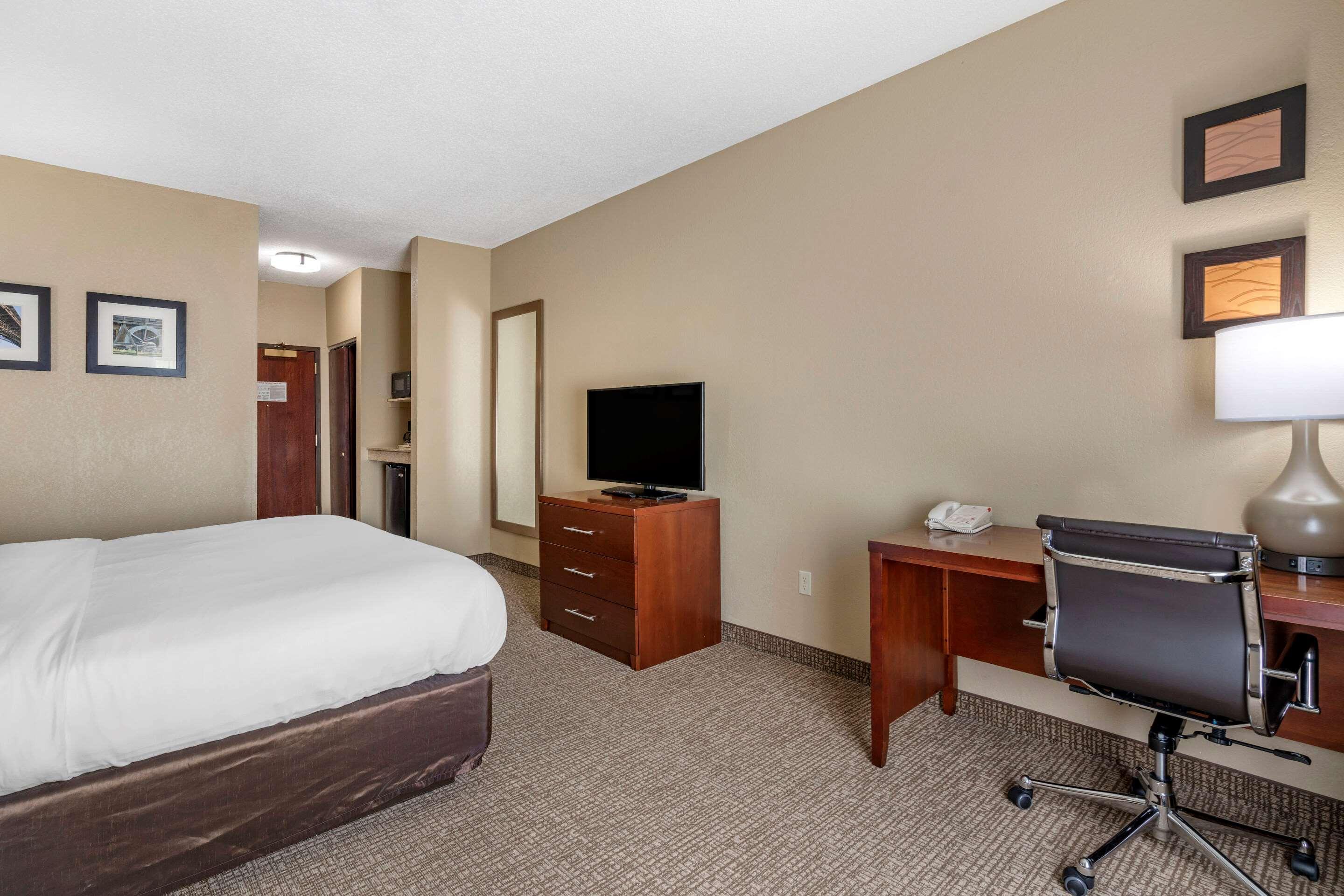 Comfort Inn & Suites St Louis-O'Fallon Buitenkant foto