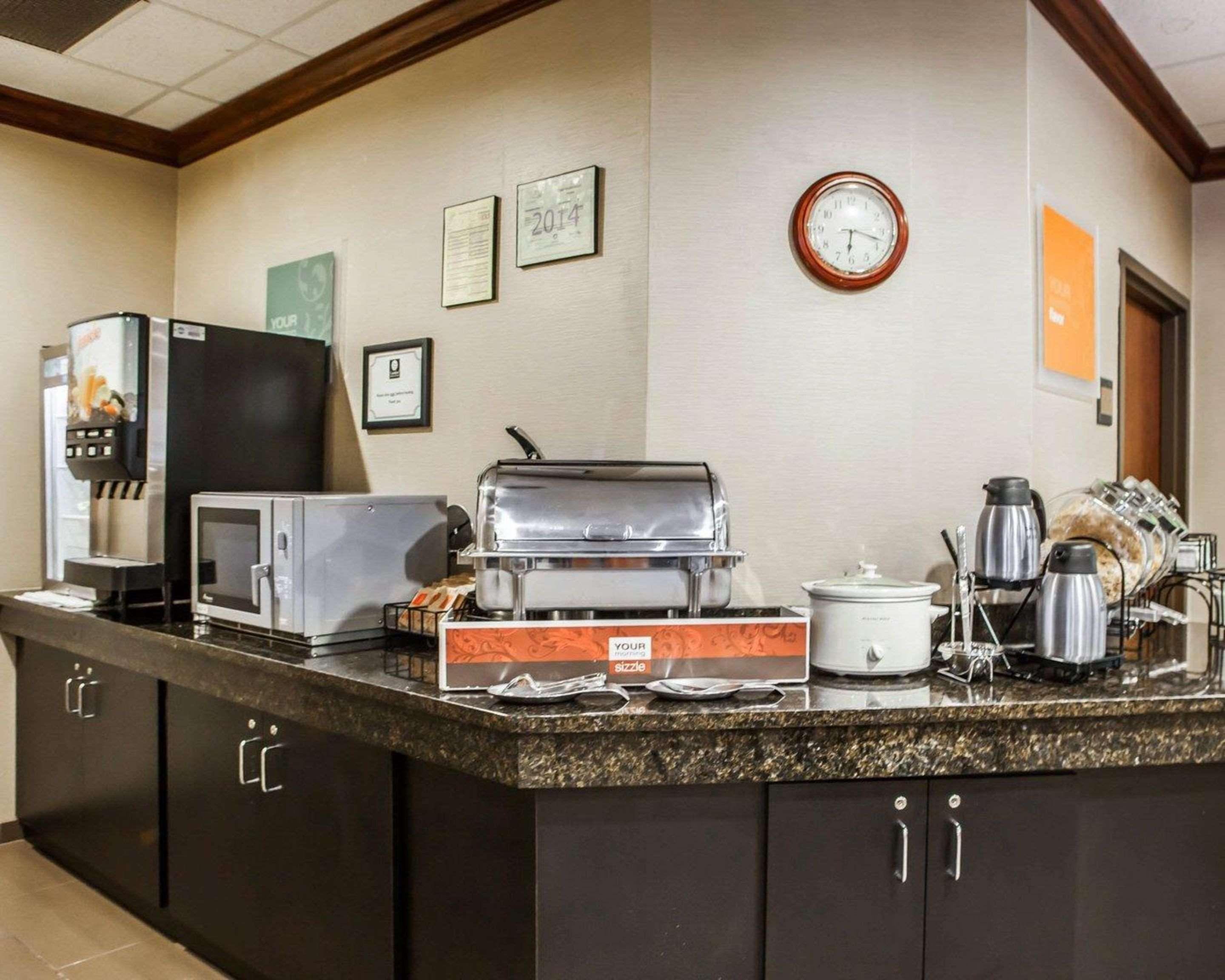 Comfort Inn & Suites St Louis-O'Fallon Buitenkant foto