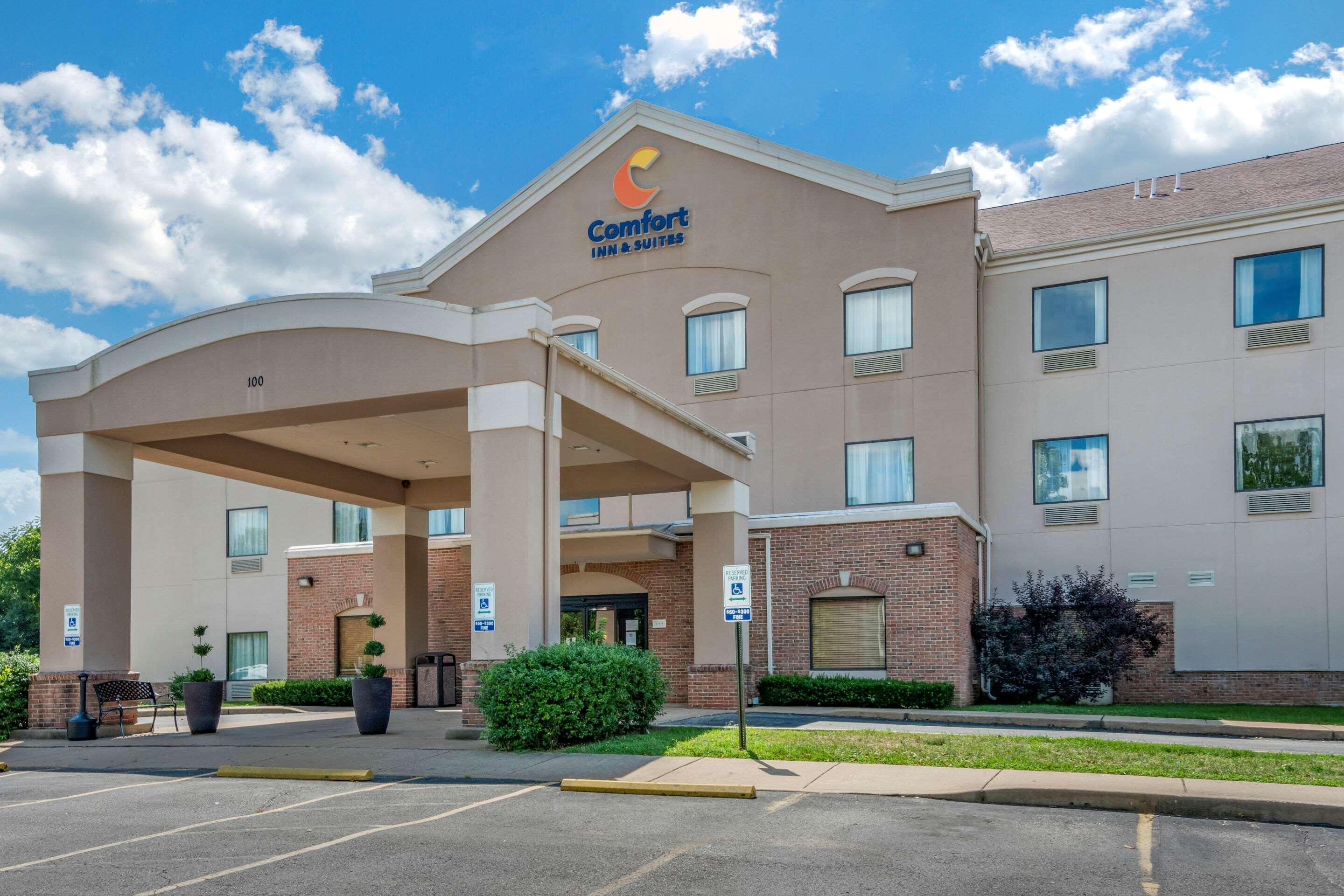 Comfort Inn & Suites St Louis-O'Fallon Buitenkant foto