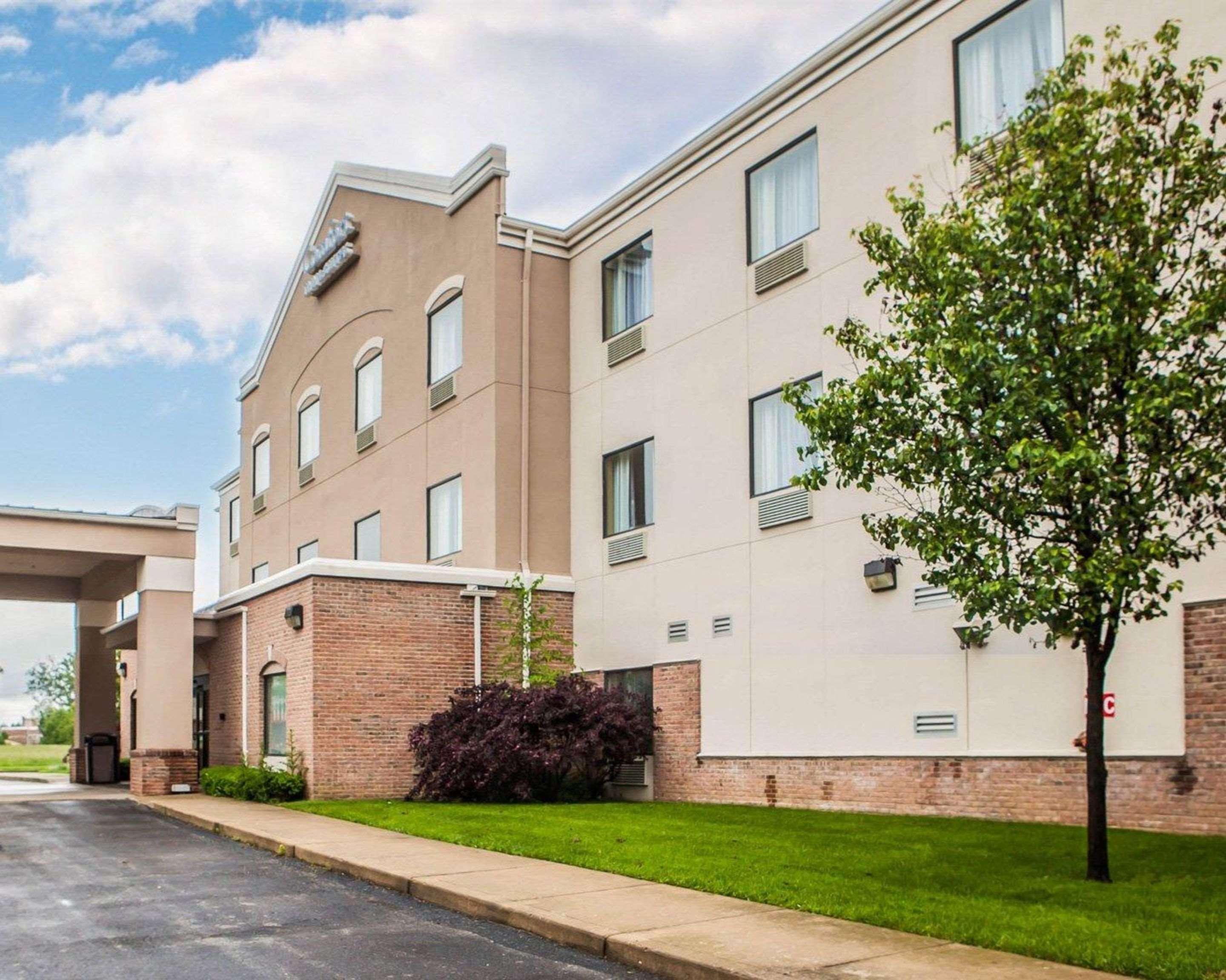 Comfort Inn & Suites St Louis-O'Fallon Buitenkant foto